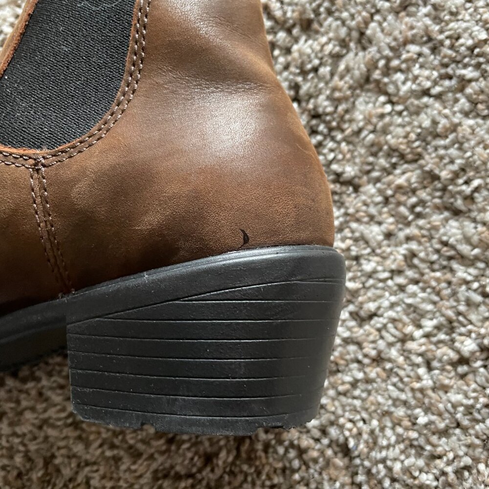 Blundstone Healed Chelsea Boots - Picture 6 of 7